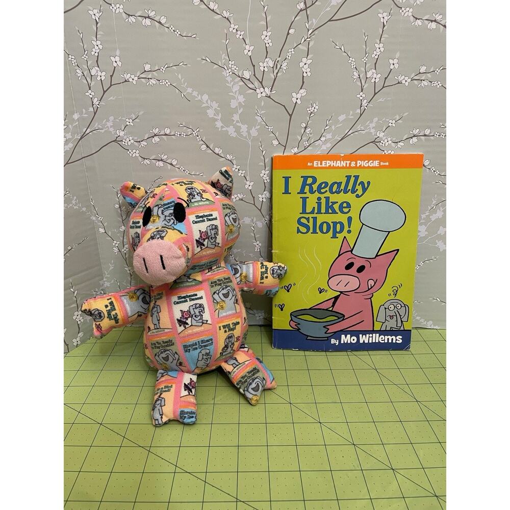 Mo Willems Yottoy Piggie 2007 Anniversary Stuffed Animal Plush Piggy And Book